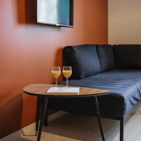Rozenstein Design Apartment Broceni ภายนอก รูปภาพ